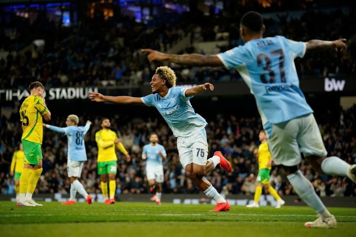 Man City có khởi đầu hoàn hảo ở mùa giải 2026-2027 dưới thời HLV Enzo Maresca. Ảnh: AP