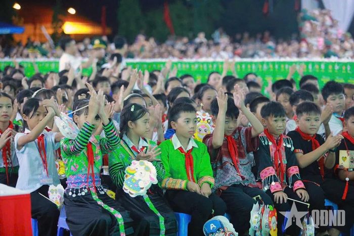  Các cháu thiếu nhi tham gia các hoạt động tại chương trình.