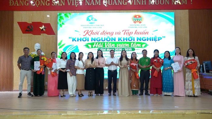 Hội LHPN phường thành lập CLB "Phụ nữ khởi nghiệp" và "Tổ phụ nữ kinh doanh số".