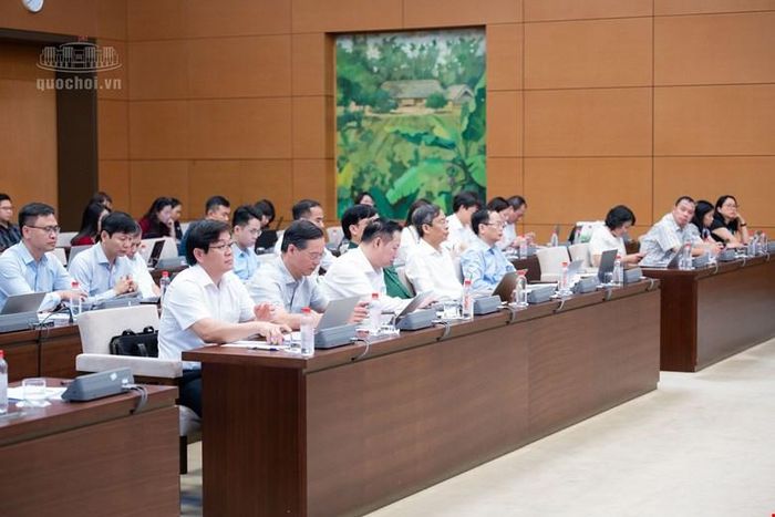  Quang cảnh phiên giải trình. Ảnh: CỔNG THÔNG TIN ĐIỆN TỬ QUỐC HỘI 