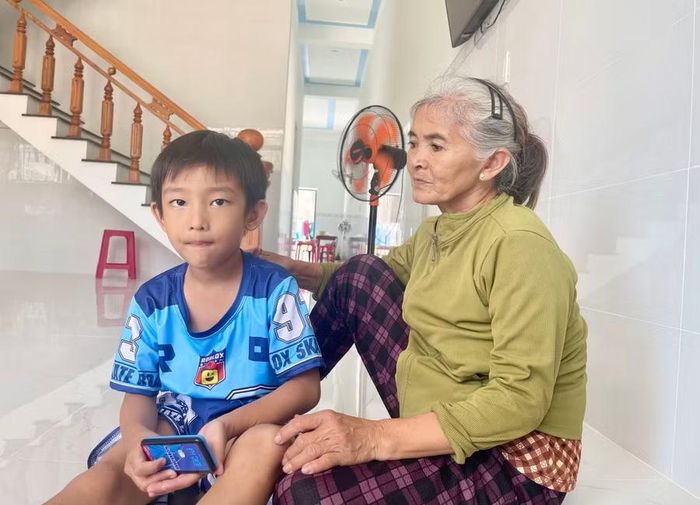 Cuộc sống ổn định, bà Thu chuyển đổi công việc để phù hợp với nơi ở mới, các cháu đến trường cũng thuận lợi hơn.