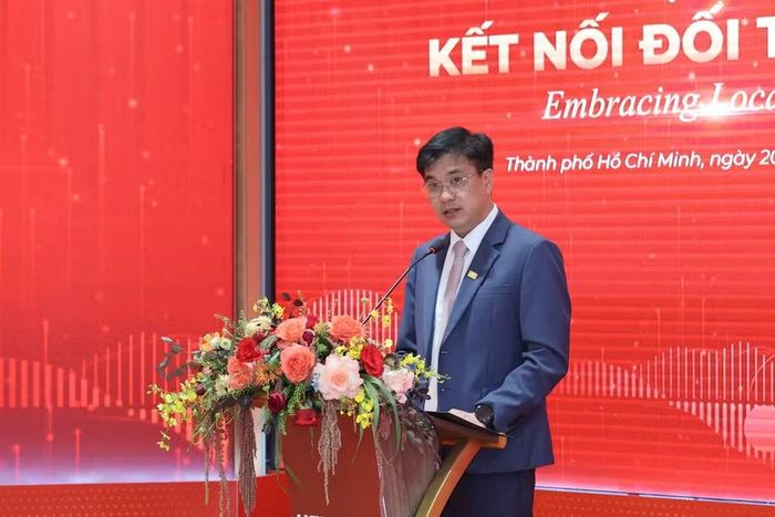 PGS.TS Bùi Quang Hùng, Giám đốc Đại học Kinh tế TPHCM phát biểu tại hội nghị.