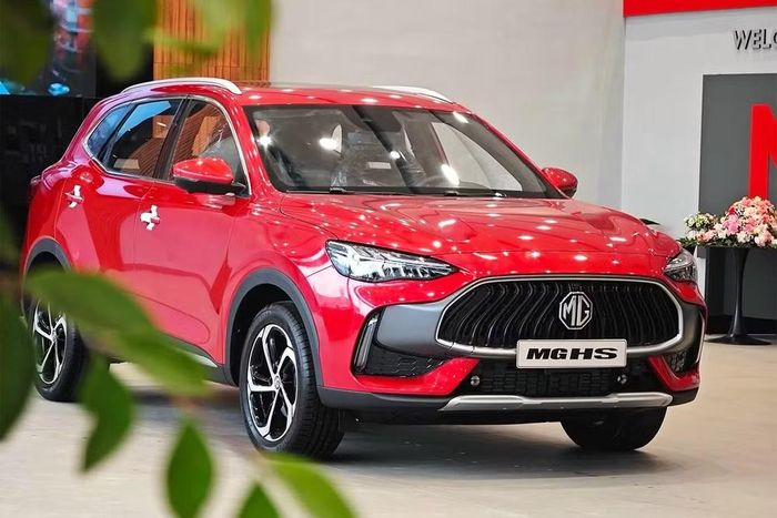 MG HS đang được một số đại lý giảm giá kỷ lục hơn 200 triệu đồng - Ảnh: Đại lý