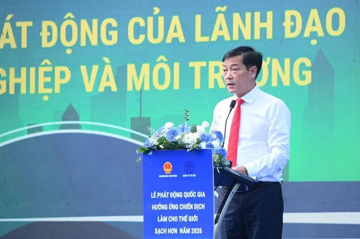 Thứ trưởng Bộ NNMT Lê Trọng Yên phát động hưởng ứng Chiến dịch làm cho thế giới sạch hơn năm 2026. Ảnh: CTV