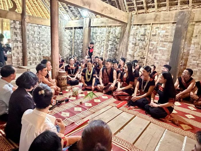 Đối với người Giẻ Triêng, Tết mùa có ý nghĩa quan trọng tương tự Tết Nguyên đán. Ảnh: BTC