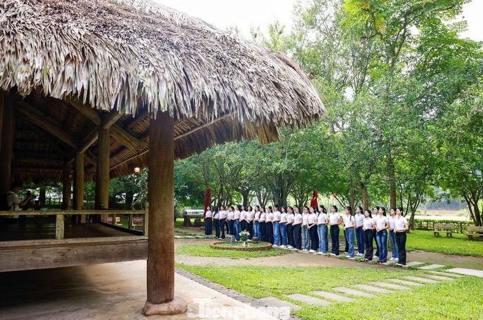  Hành trình Hoa hậu Việt Nam 2026 đưa 53 thí sinh đến nhiều vùng đất để tìm hiểu lịch sử, văn hóa và con người Việt Nam. Ảnh: Như Ý. 