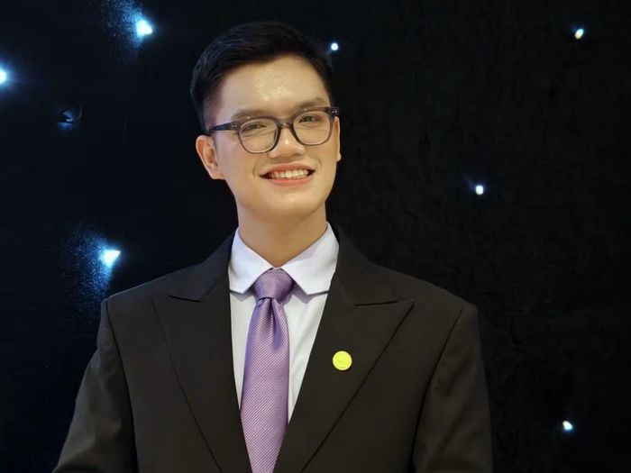 Đinh Sơn Hoàng (SN 2000), dược sĩ, trợ giảng Trường Dược ĐH Y Dược TPHCM