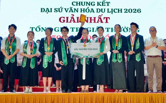 Đội Sắc nguồn Tân Hóa giành giải Nhất.