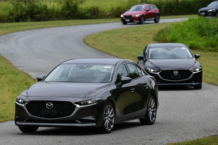 Lỗi phanh khẩn cấp tự động trên Mazda3 chủ yếu xảy ra trên phiên bản Premium. Ảnh: Mazda