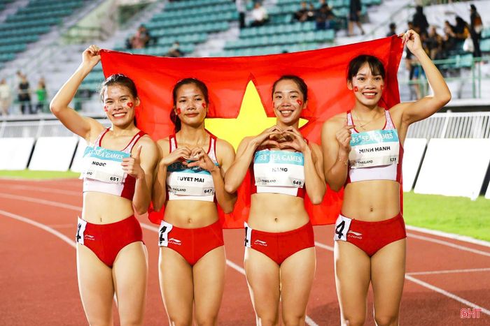Đội tiếp sức 4x400m nữ đang có phong độ tốt khi liên tục giành HCV ở đấu trường khu vực và châu lục.