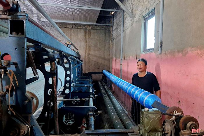 Cơ sở của anh Linh nhiều lúc sản xuất cả ngày lẫn đêm nhưng "cung không đủ cầu". Thời gian tới, anh Linh mong muốn chính quyền xã Tiên Điền tư vấn, hỗ trợ tiếp cận nguồn vốn vay ưu đãi để mở rộng quy mô sản xuất, đầu tư thêm máy móc, góp phần giải quyết việc làm cho nhiều lao động tại địa phương.