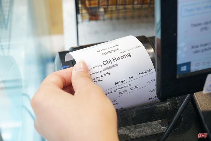 Ứng dụng công nghệ giúp các hộ kinh doanh thuận tiện hơn trong việc nhập, xuất hóa đơn.