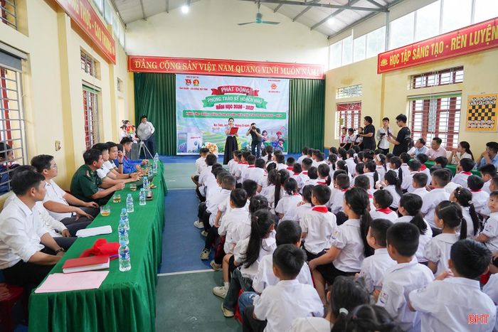 Ngày 20/9, tại xã Sơn Kim 2, Tỉnh đoàn phối hợp các đơn vị tổ chức chuỗi hoạt động hướng về thanh thiếu nhi vùng biên nhằm góp phần cụ thể hóa Đề án “Tuổi trẻ Việt Nam đồng hành cùng thanh thiếu nhi vùng biên giới” giai đoạn 2025 - 2030 trên địa bàn tỉnh.
