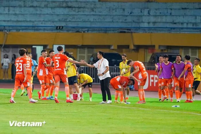 Đoàn quân của huấn luyện viên Lê Đức Tuấn còn vượt lên dẫn trước ở phút thứ 19 với bàn thắng của cầu thủ Việt kiều Kavil Luong. (Ảnh: Việt Anh/Vietnam+)
