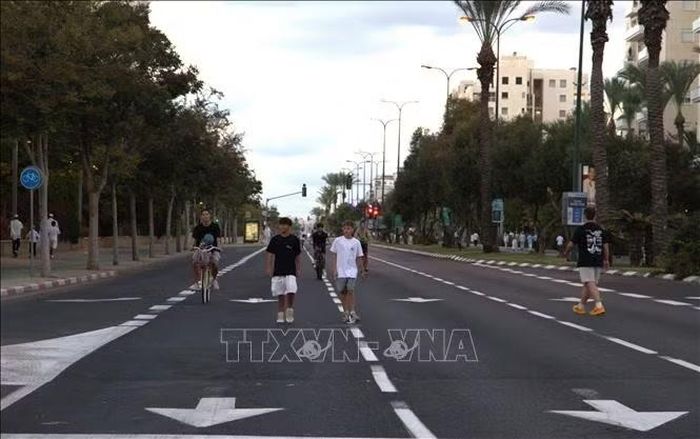 Đường phố và các tuyến cao tốc ở Israel trở nên yên tĩnh hiếm thấy trong ngày lễ Yom Kippur.