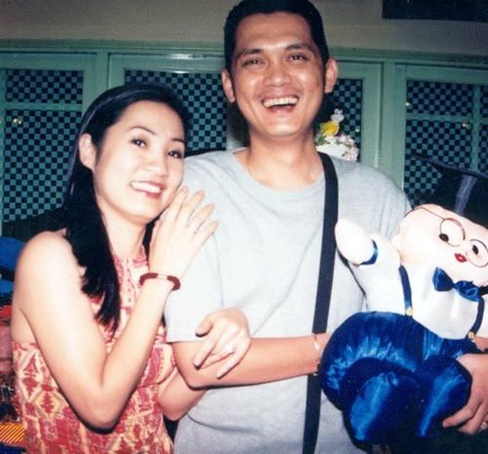 Từ những ngày đầu cùng học sân khấu đến những lần tái ngộ trên màn ảnh, Hữu Châu và Hồng Đào đã có một hành trình kéo dài hơn 40 năm. 