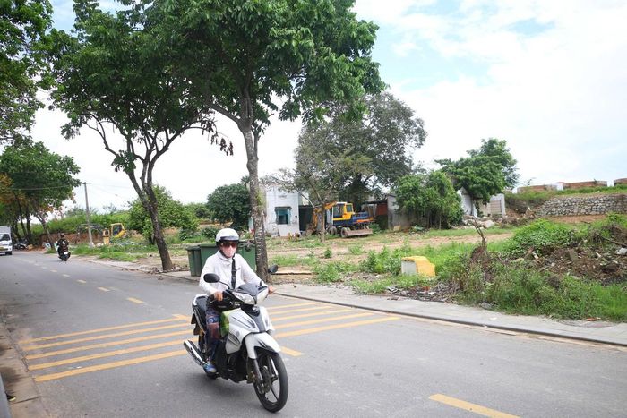 Hiện tại, công tác thi công trực tiếp tập trung vào 2 hạng mục trọng điểm gồm đoạn Tây Thành đài - cửa Chánh Bắc có tổng kinh phí hơn 137 tỷ đồng. Hạng mục này khởi công ngày 5/1/2026 và dự kiến hoàn thành vào 31/12/2027. Riêng  đoạn Nam Hanh - Đông Phụ đài gồm 5 Eo bầu, với tổng kinh phí gần 55 tỷ đồng đã khởi công ngày 26/7/2024 và dự kiến hoàn thành vào ngày 30/10/2026.