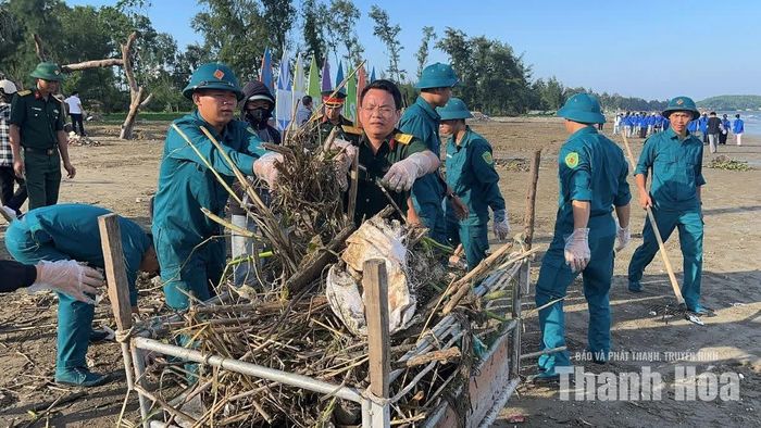 Rác thải được vận chuyển, xử lý theo quy định.