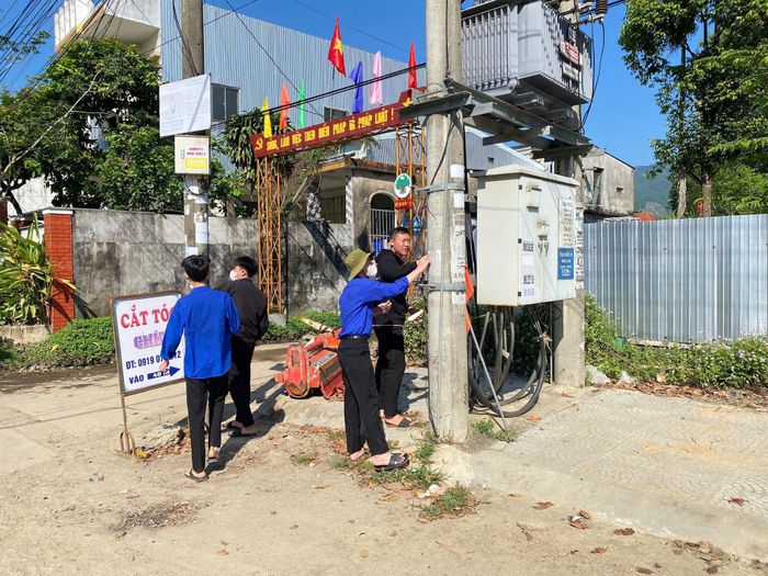 Mỗi đoàn viên, thanh niên là một tuyên truyền viên về bảo vệ môi trường. Ảnh: ĐVCC