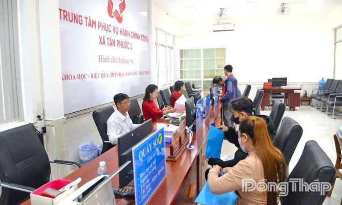 Công tác cải cách hành chính của xã Tân Phước 1 đạt tỷ lệ hài lòng cao của Nhân dân.