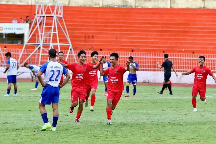  Niềm vui chiến thắng của các VĐV sau những phút giây nỗ lực hết mình, tạo nên những khoảnh khắc đáng nhớ tại Đại hội TDTT tỉnh Gia Lai. Ảnh: H.V 