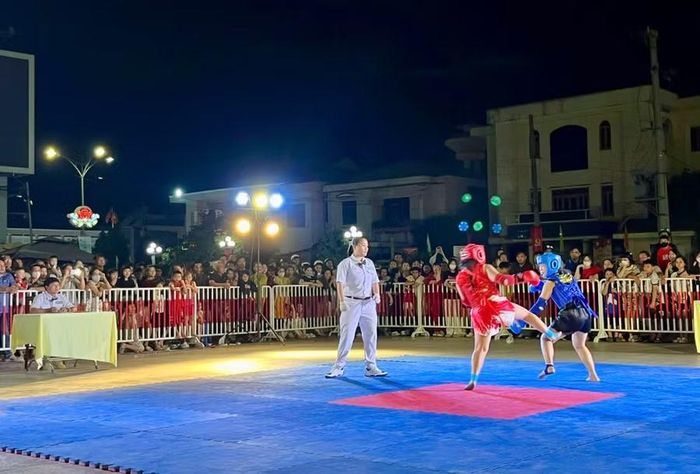  Giải võ cổ truyền tại Đại hội TDTT xã Tuy Phước năm 2026 được tổ chức ngoài trời, góp phần lan tỏa tinh thần tập luyện trong cộng đồng. Ảnh: H.V 