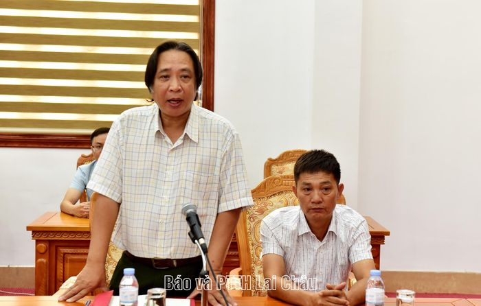 Đại diện Hiệp hội sâm Lai Châu giới thiệu về hiệp hội.