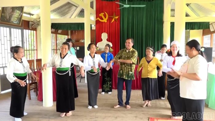 Các hoạt động văn hóa, văn nghệ và xây dựng gia đình hạnh phúc được duy trì tại tất cả các thôn của xã Liên Sơn.