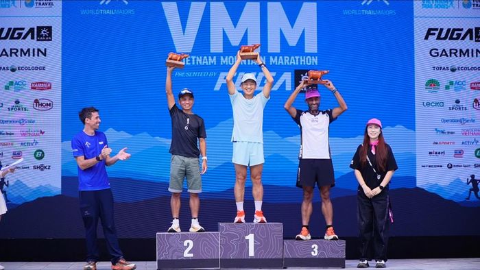 Junghyun Lim giành ngôi vô địch nội dung 160 km nam.
