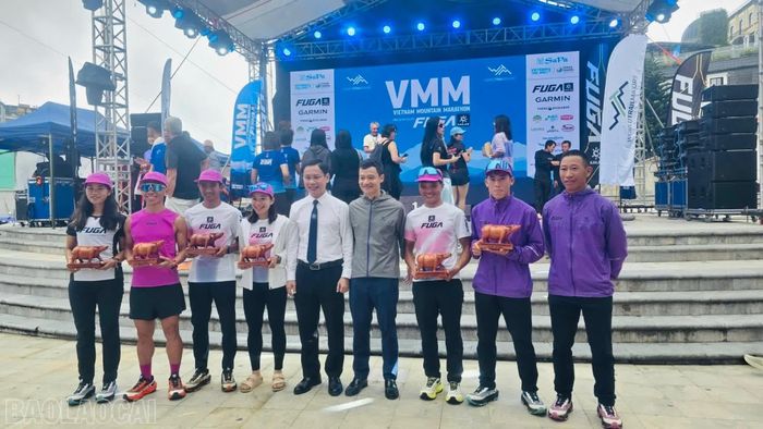 Các vận động viên của Sa Pa giành nhiều giải thưởng tại Vietnam Mountain Marathon 2026.