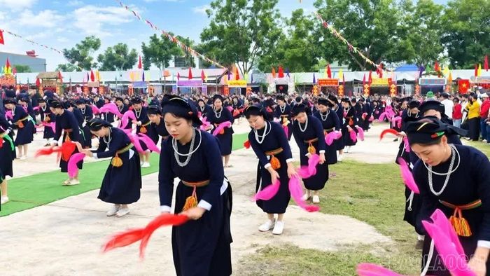Các lễ hội truyền thống được xã Mường Lai duy trì, góp phần bảo tồn bản sắc văn hóa và tạo thêm sản phẩm phục vụ du khách.