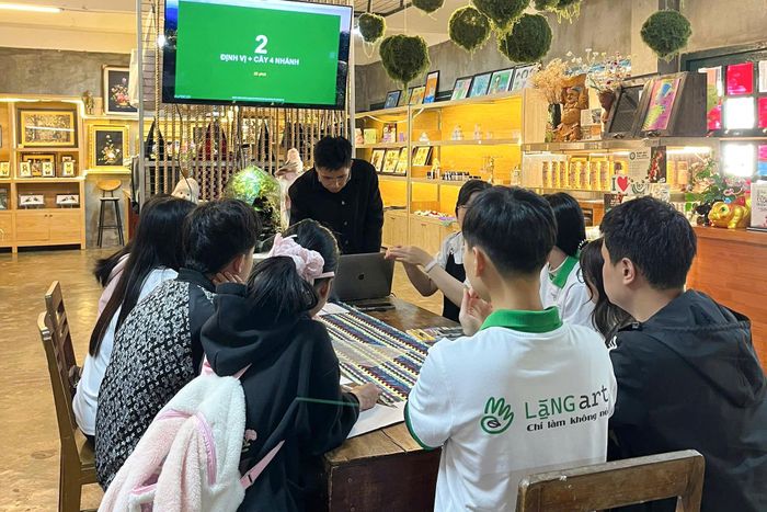 Lớp học xây dựng thương hiệu cá nhân trên nền tảng mạng xã hội cho học viên Điếc