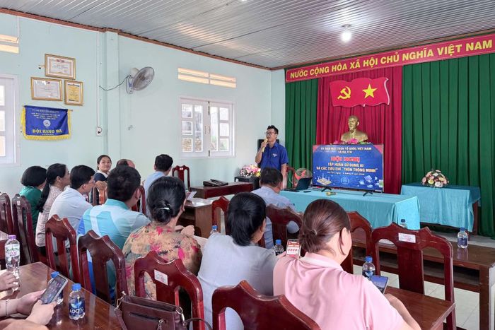 Trung tâm Phục vụ Hành chính công xã Đạ Tẻh với mô hình hình thứ Bảy cùng Nhân dân thực hành chuyển đổi số