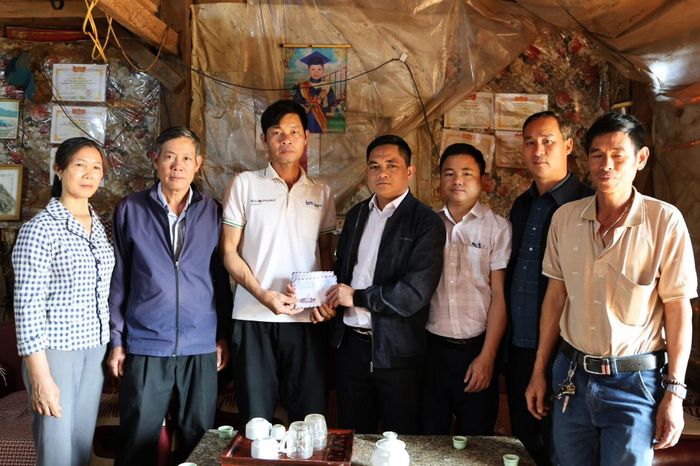 Nhóm Biên giới yêu thương hỗ trợ hoàn cảnh khó khăn trên địa bàn huyện Tuy Đức cũ