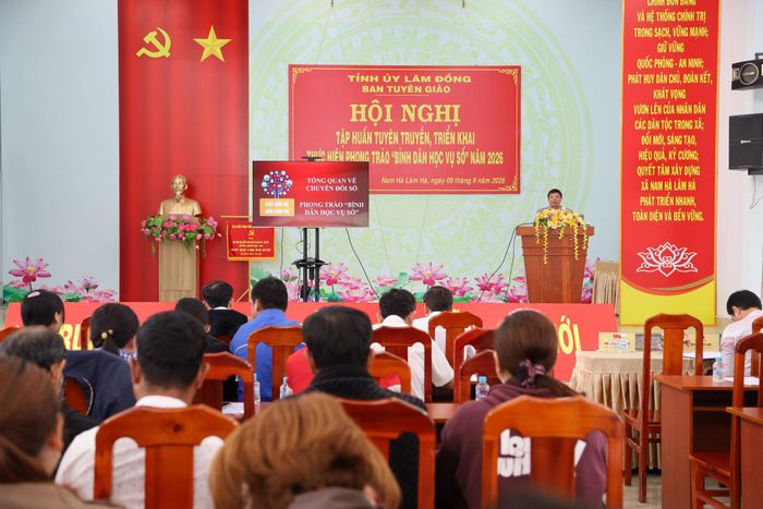 Ban Tuyên giáo Tỉnh ủy tổ chức Hội nghị tập huấn tuyên truyền, triển khai phong trào “Bình dân học vụ số” năm 2026 tại xã Nam Hà - Lâm Hà