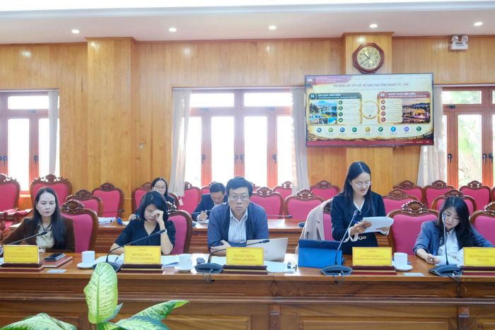 Lãnh đạo sở, ngành tham dự buổi làm việc