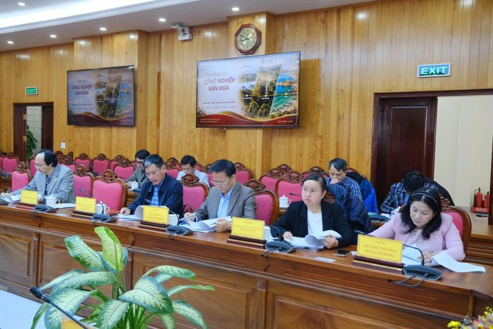 Lãnh đạo sở, ngành tham dự buổi làm việc