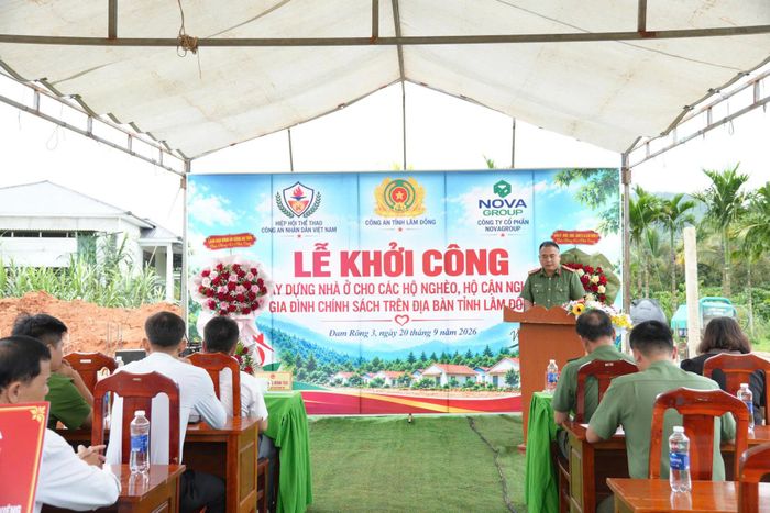 Quang cảnh lễ khởi công nhà ở xã Đam Rông 3