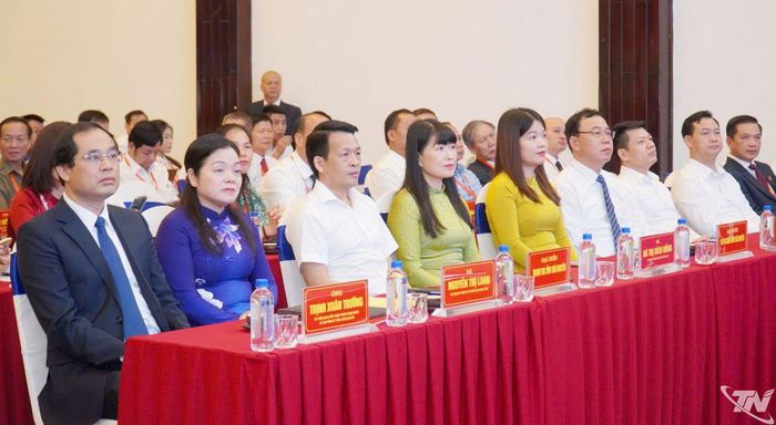 Đồng chí Bí thư Tỉnh ủy Trịnh Xuân Trường và đại biểu dự Đại hội.