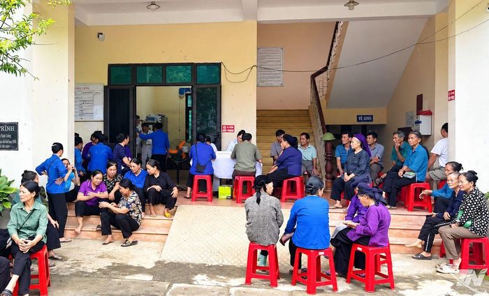 Các trạm y tế vẫn sử dụng cơ sở cũ để khám chữa bệnh.