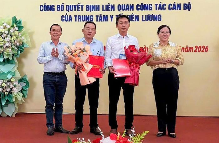 Công bố quyết bổ nhiệm Giám đốc và Phó giám đốc Trung tâm y tế Kiên Lương