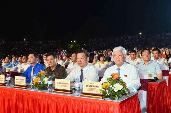 Các đại biểu tham dự Đêm hội Thành Tuyên