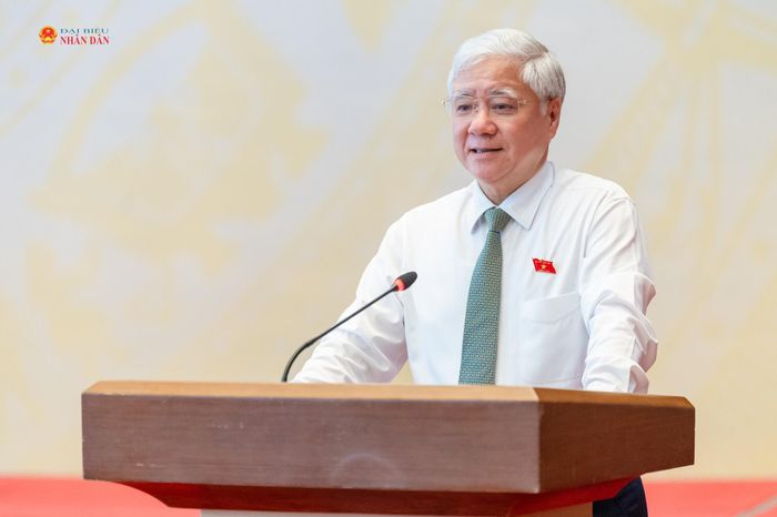Phó Chủ tịch Thường trực Quốc hội Đỗ Văn Chiến phát biểu tại cuộc gặp mặt