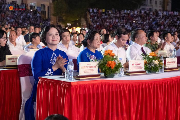 Phó Thủ tướng Chính phủ Phạm Thị Thanh Trà dự Đêm hội Thành Tuyên năm 2026
