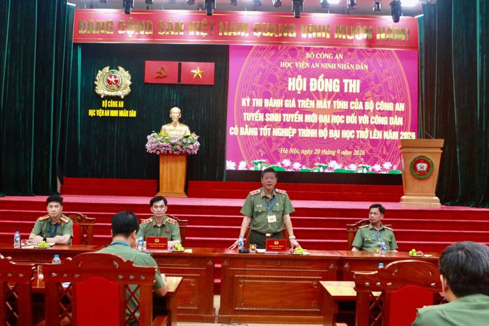 Trung tướng, TS Trần Minh Lệ, Cục trưởng Cục Đào tạo phát biểu tại buổi làm việc.