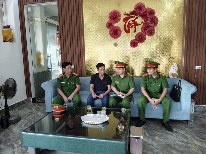 Luôn bám sát dân để hỗ trợ khi dân cần.