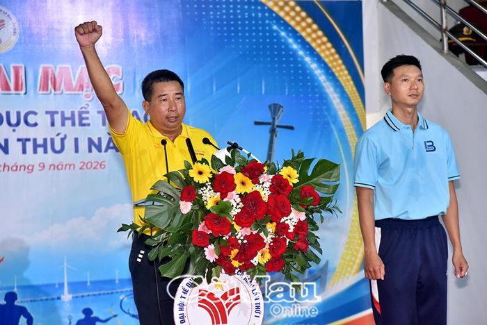 Đại diện lực lượng trọng tài và vận động viên tuyên thệ, cam kết làm việc công tâm, thi đấu hết mình tại Đại hội.