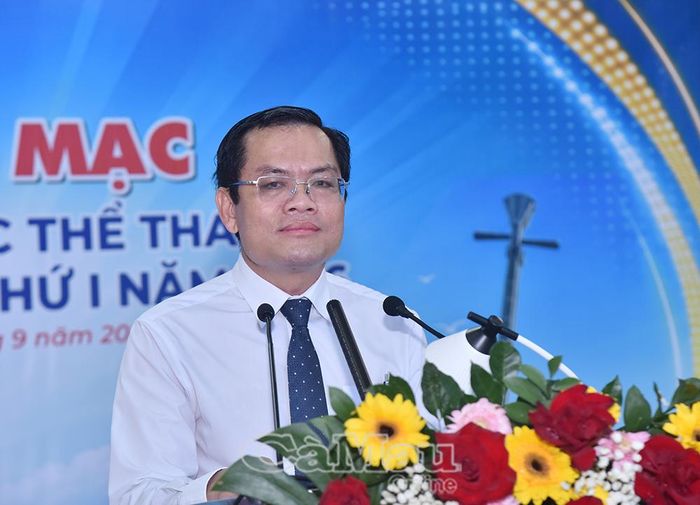 Phó Chủ tịch UBND tỉnh Ngô Vũ Thăng, Trưởng Ban Chỉ đạo Đại hội, phát biểu khai mạc.