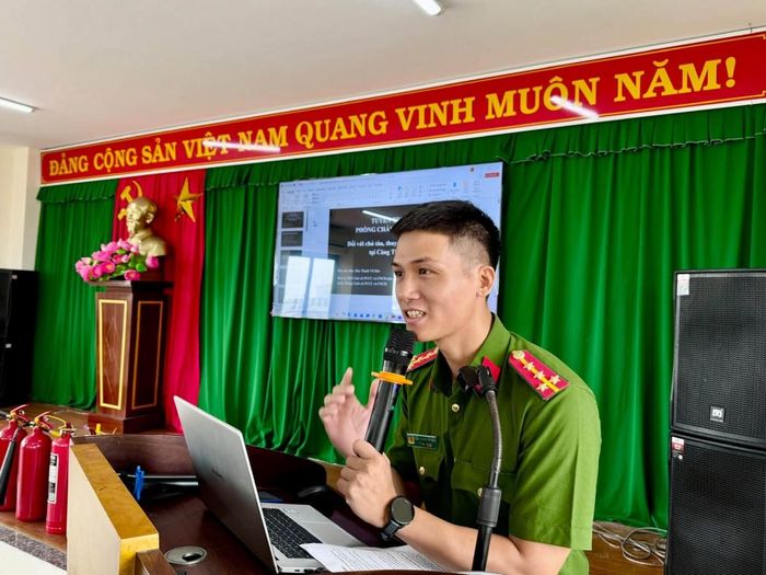 Tại hội nghị, các chủ tàu và người lao động được phổ biến những quy định trọng tâm về chống khai thác IUU