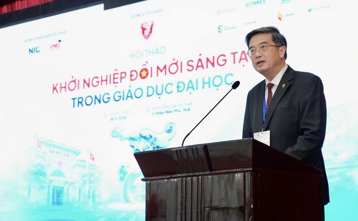 GS. TS. Nguyễn Vũ Quốc Huy, Quyền Giám đốc Đại học Huế phát biểu khai mạc Hội thảo.